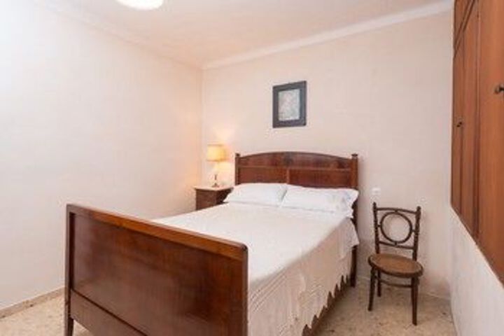 Room 4 of 19