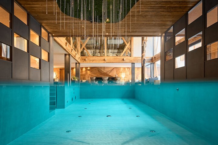 Pool 54 of 101