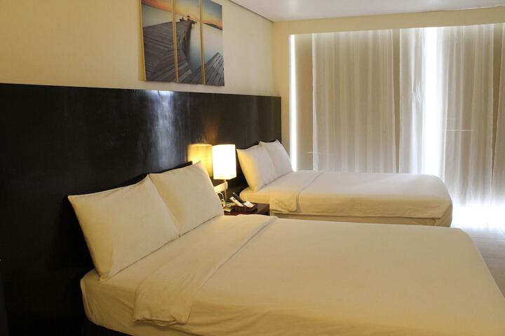Room 14 of 159