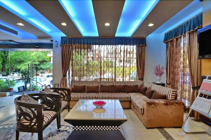 Hotel Lobby