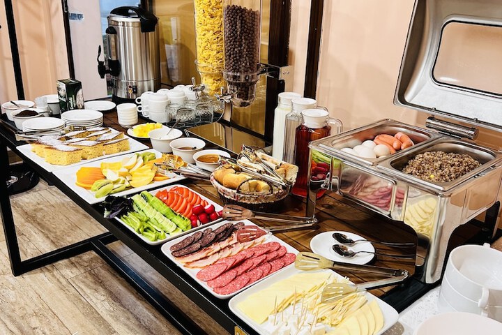 Dining 92 of 101