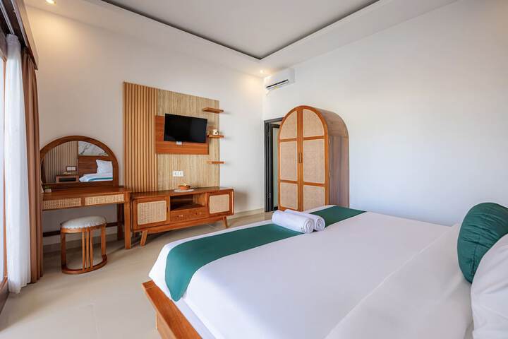Room 5 of 22