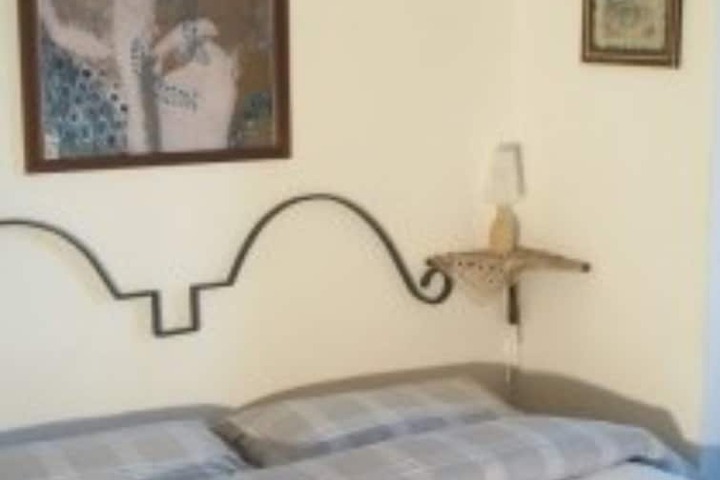 Room 8 of 8