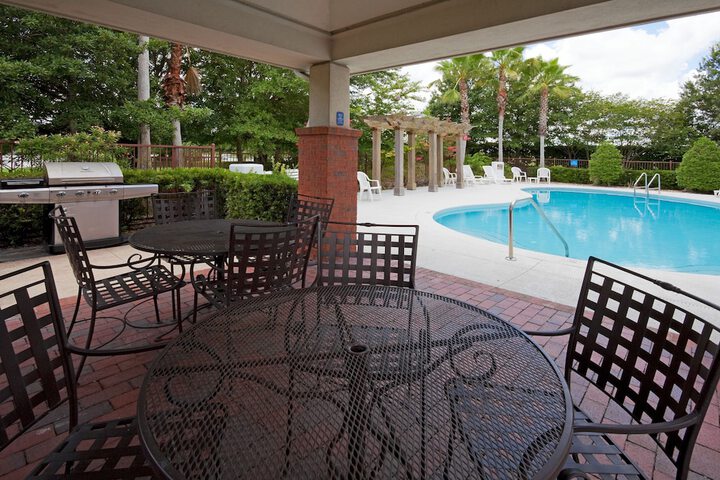 BBQ/picnic area