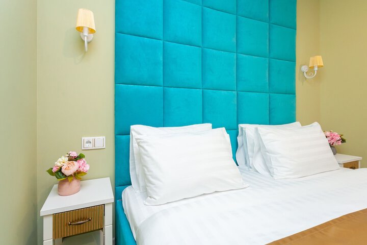 Room 14 of 25