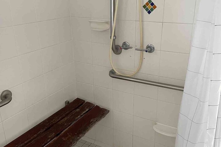Room 14 of 20