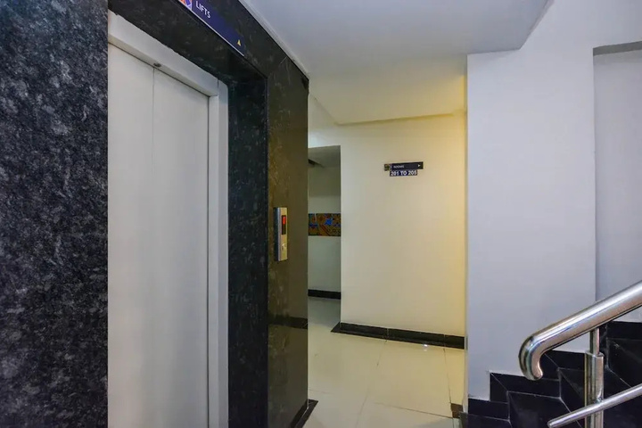 Room 8 of 13