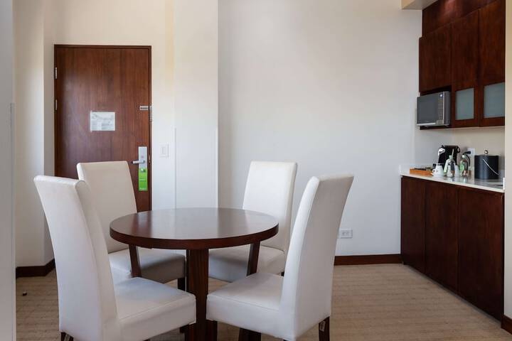 Room 25 of 65