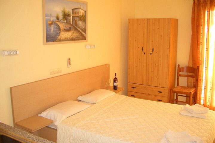 Room 15 of 31