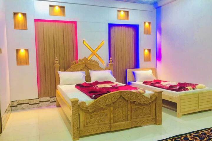 Room 2 of 8