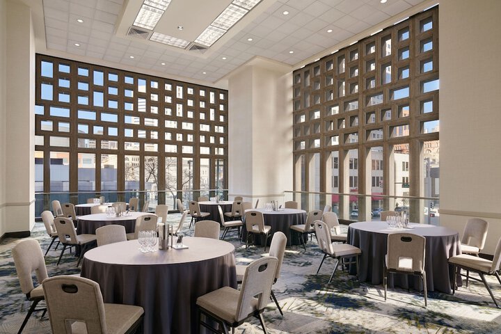 Meeting facility