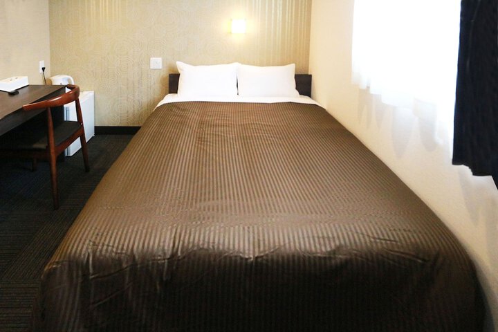 Room 4 of 41