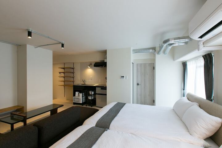 Room 35 of 105