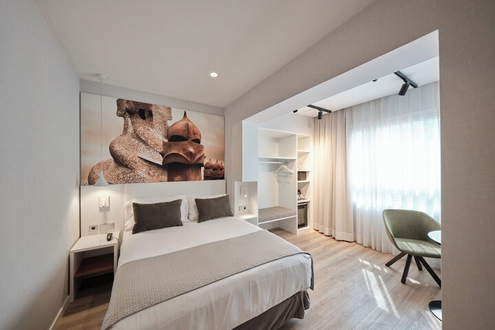 Room 15 of 50