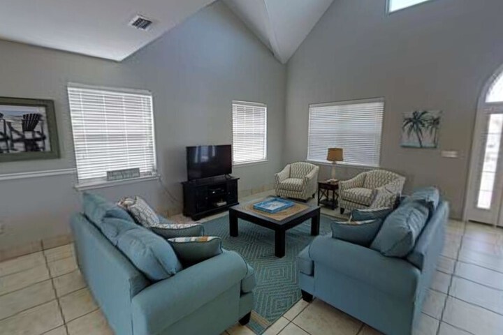 Room 12 of 21