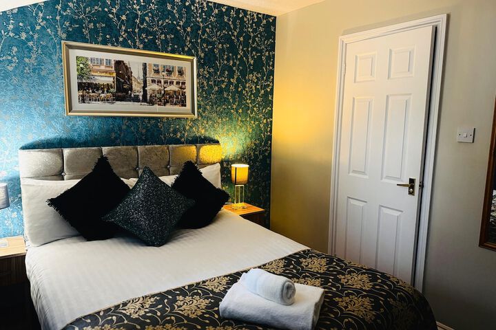 Room 6 of 29