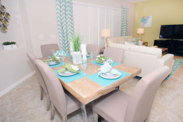 Room 413 of 687