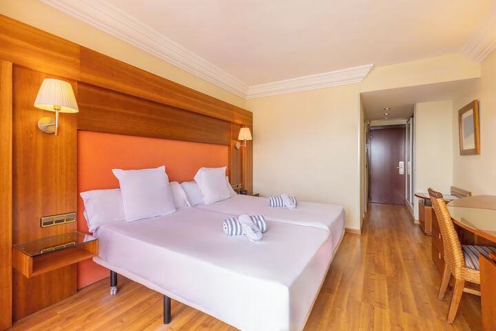 Room 4 of 47