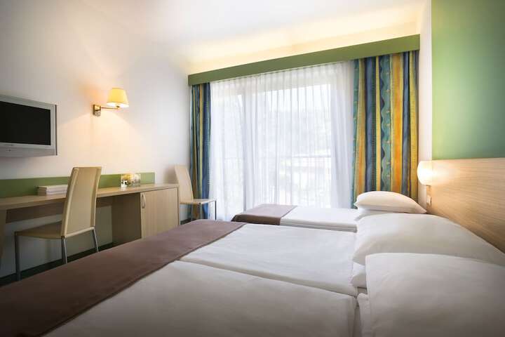 Room 14 of 52