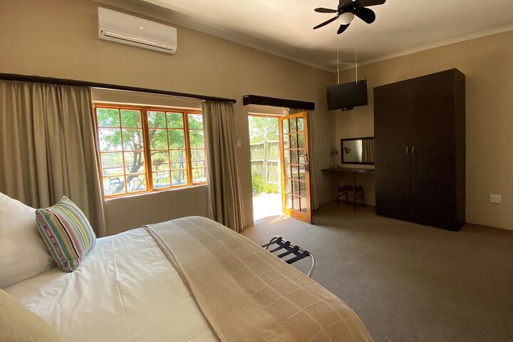 Room 27 of 120