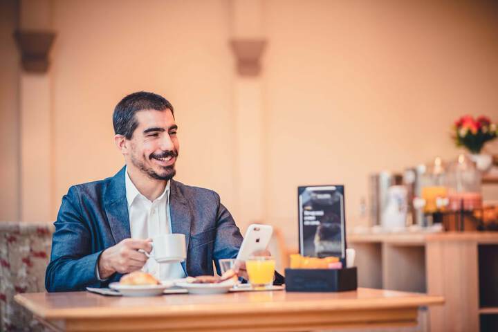 Breakfast/Coffee Service 40 of 46
