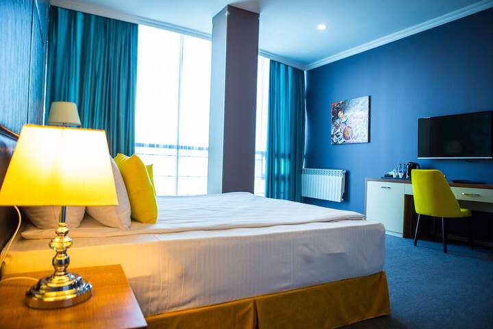Room 9 of 46