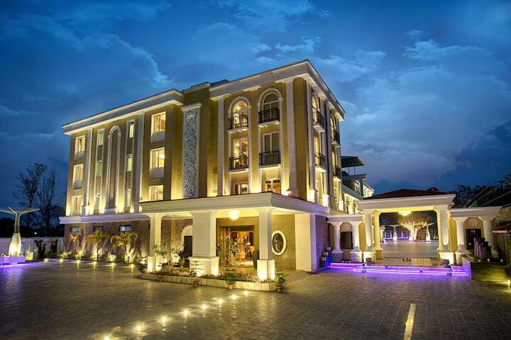 Exterior of The Four Vedas Hotel & Resort