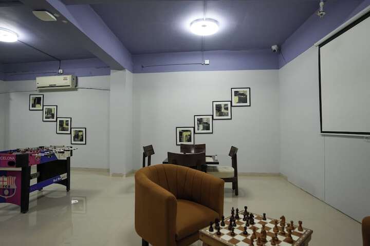 Room 64 of 83