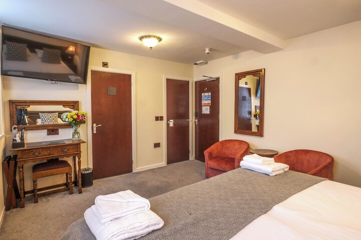 Room 85 of 257