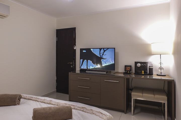 Room 4 of 21