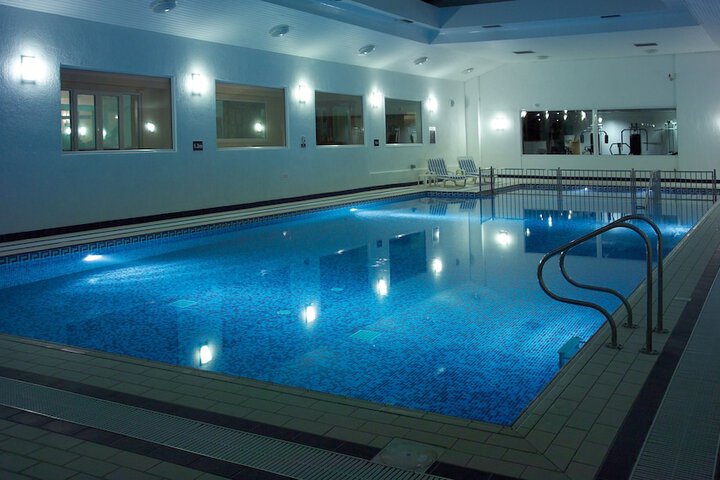 Pool Hotel