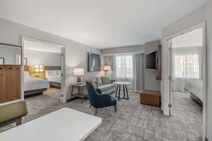 Room 27 of 47
