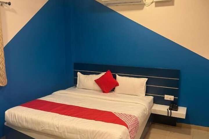 Room 3 of 13