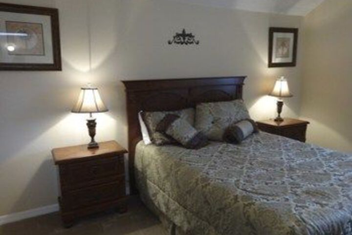 Room 12 of 77