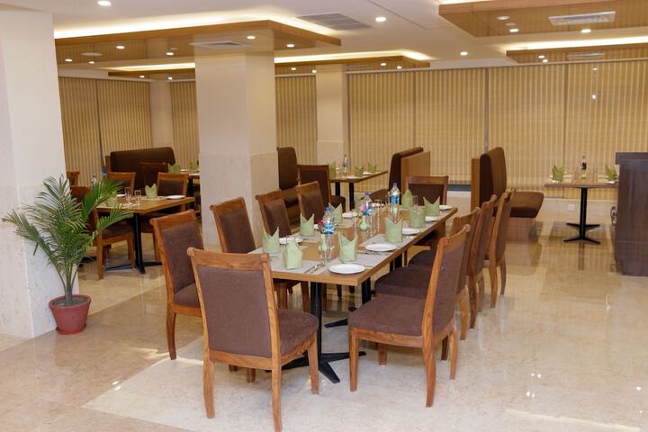 Dining 78 of 119