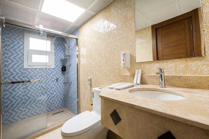 Room 20 of 36