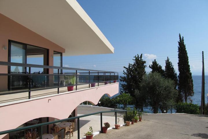 Terrace/Patio 5 of 28