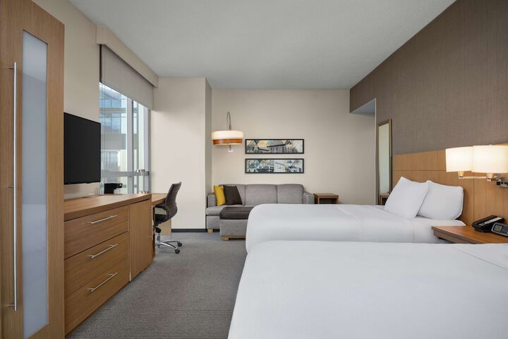 2 Queen Beds High Floor (9 of 15)