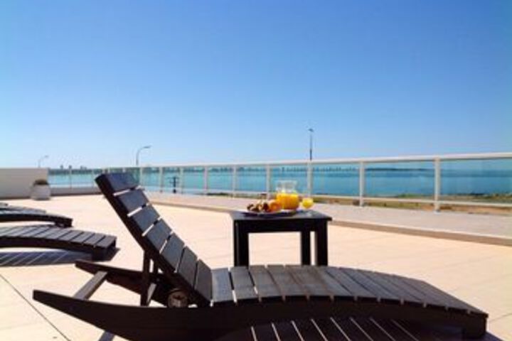 Sundeck 38 of 41