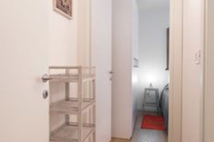 Room 4 of 21