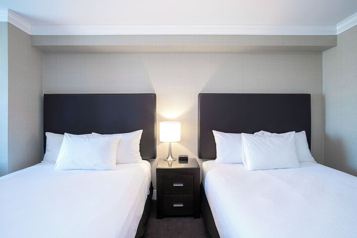 Room 18 of 77