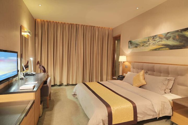 Room 5 of 44