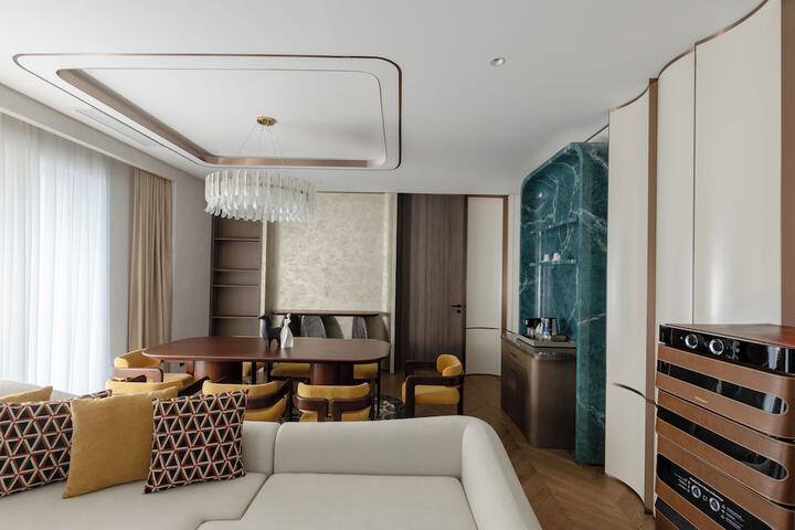 Room 20 of 69