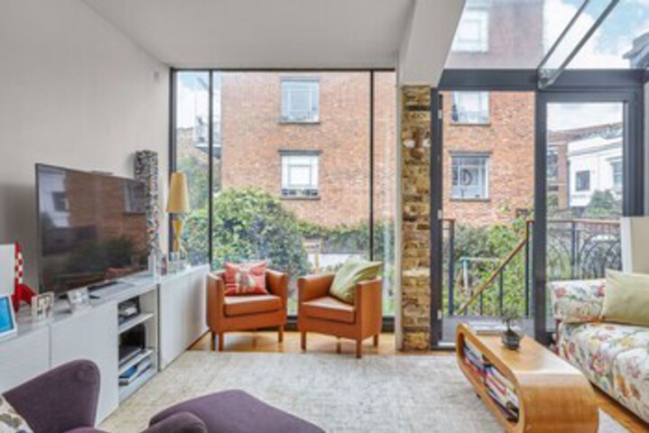 Stylish Family home near Camden