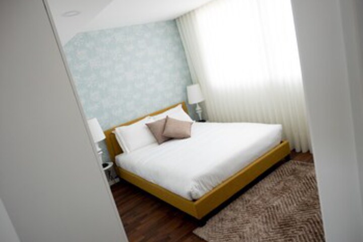 Room 56 of 74