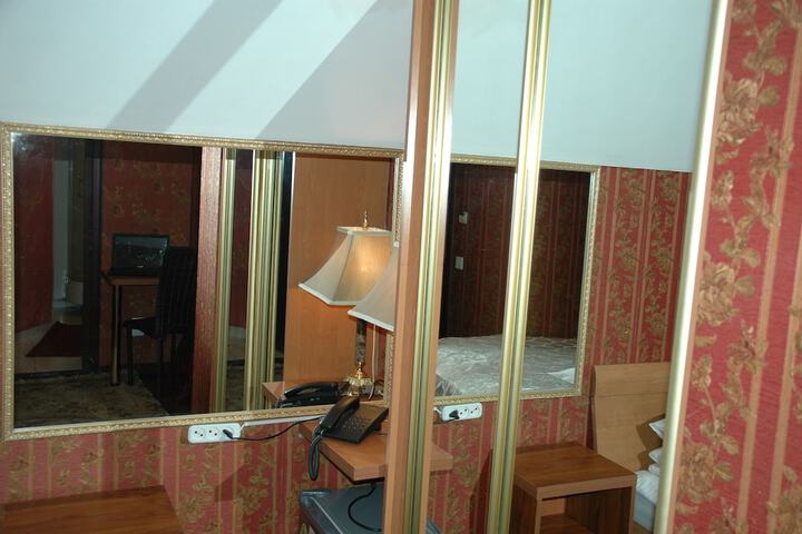 Room 20 of 41