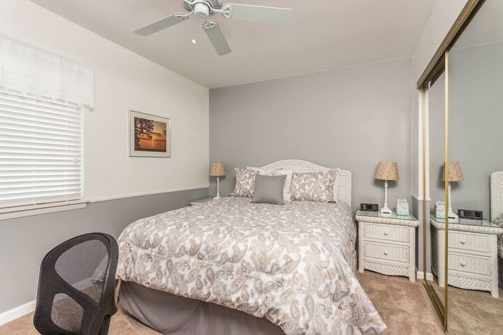 Room 4 of 17