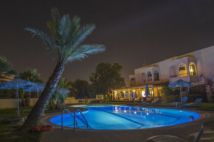 Pool Hotel