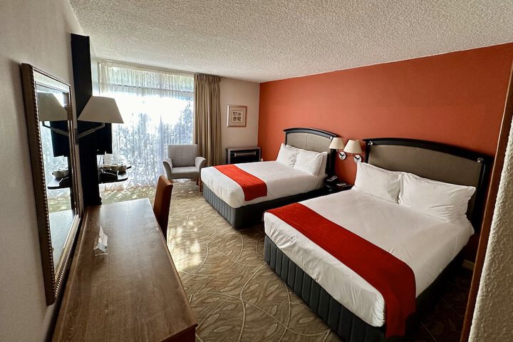 Room 12 of 62