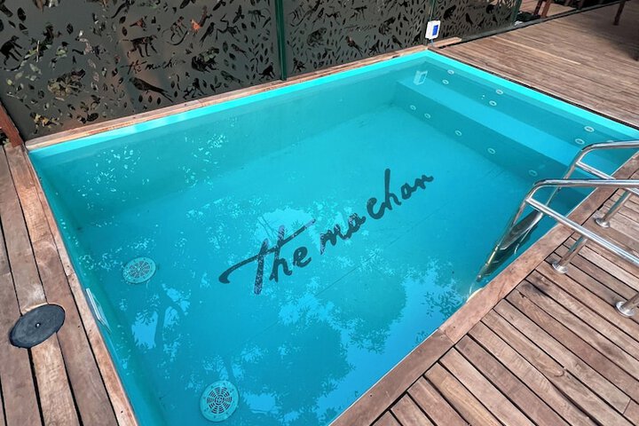 Pool 56 of 98